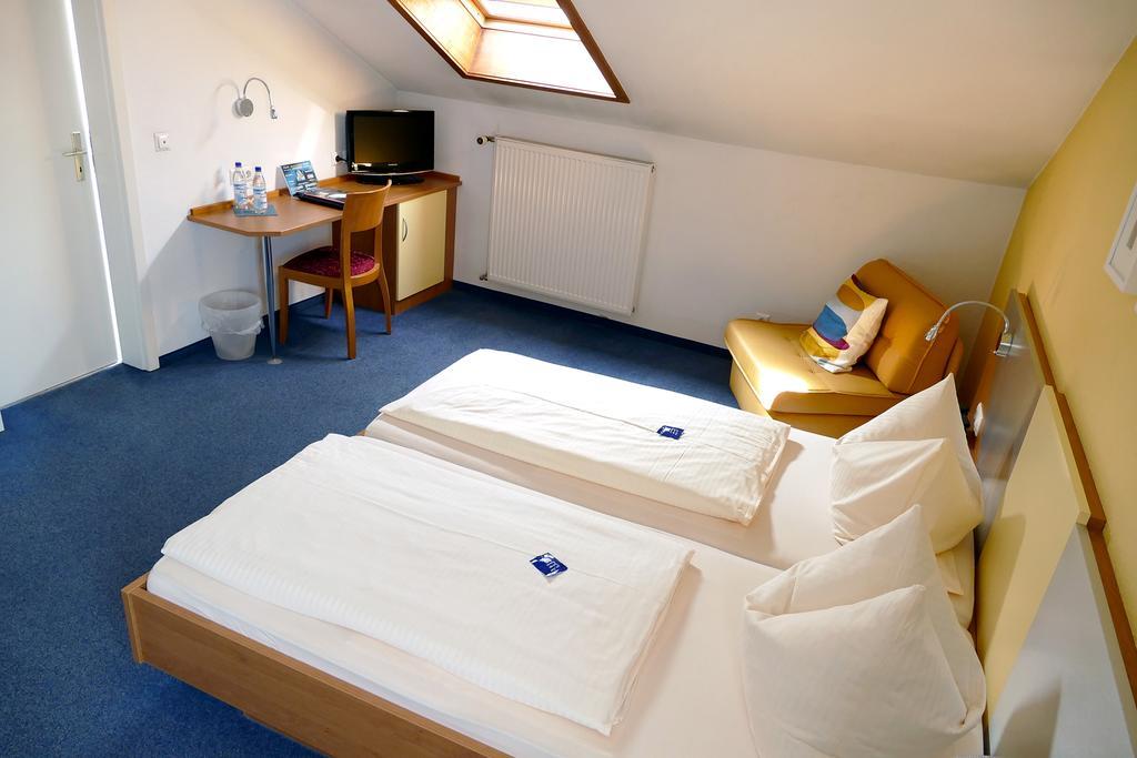 Hasi'S Hotel Grafing Zewnętrze zdjęcie